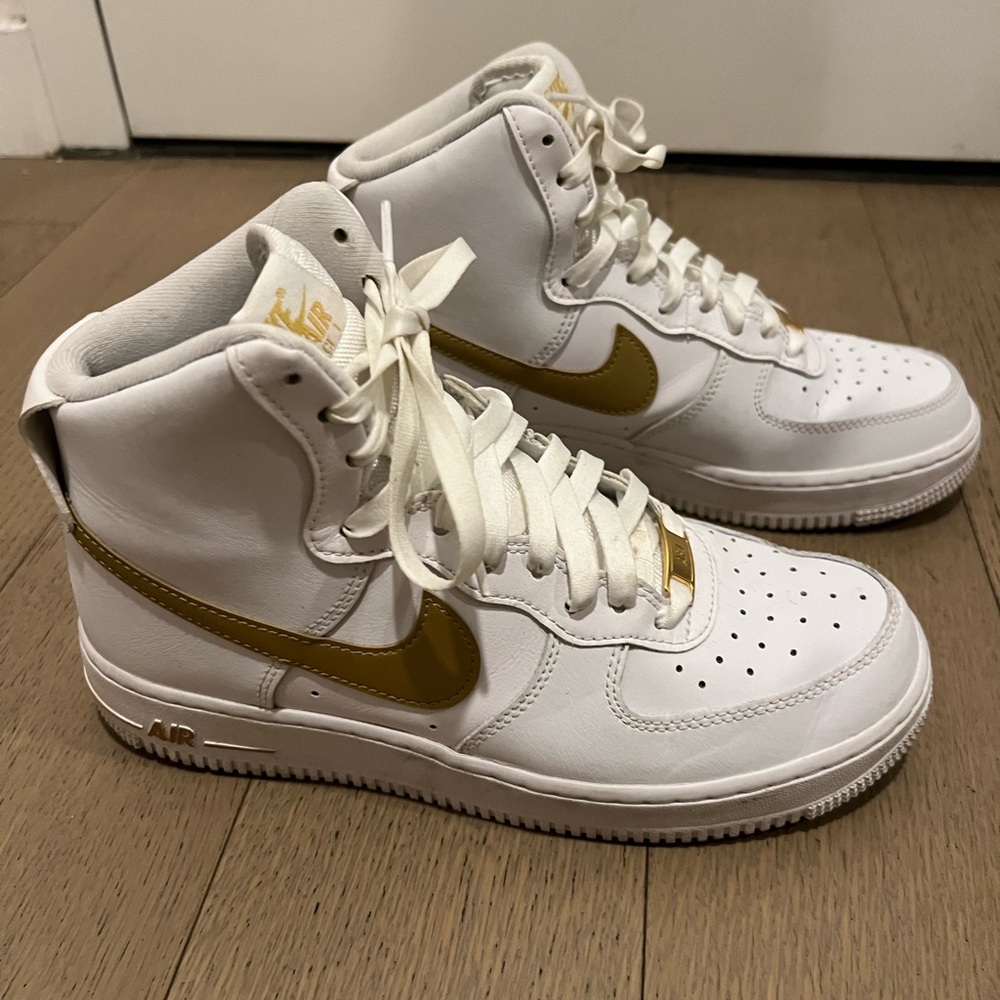 Nike Air Women’s Sneakers